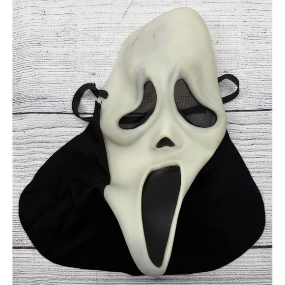 Easter Unlimited Other - Vintage Ghost Face Scream Mask Classic Halloween Costume 90s Easter Unlimited